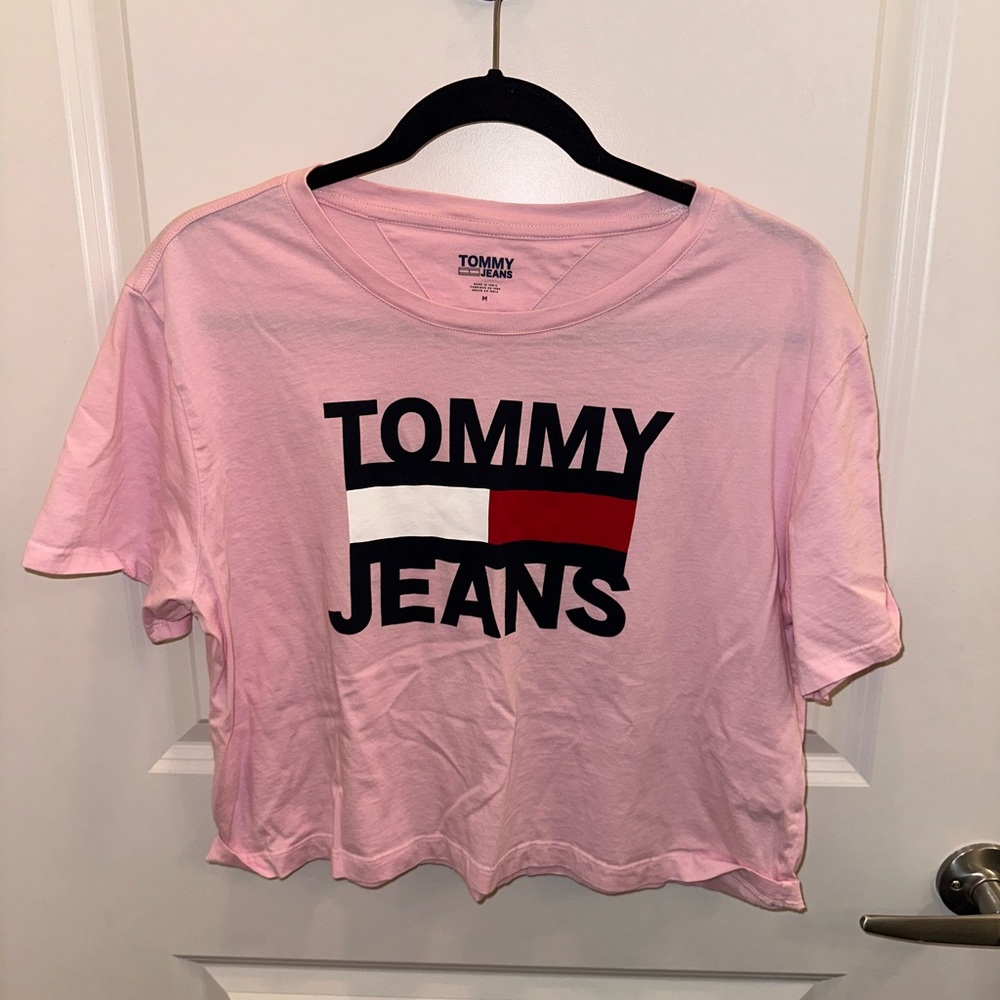 Light pink Tommy Jeans cropped shirt